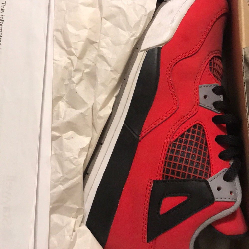 Jordan 4 Retro
